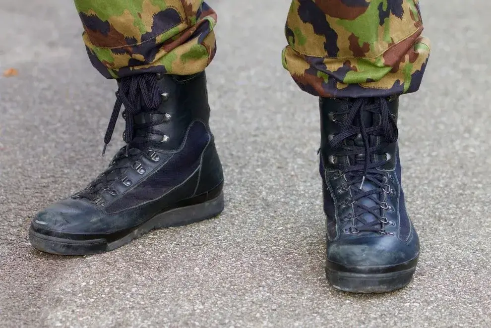 are-military-boots-good-for-hiking